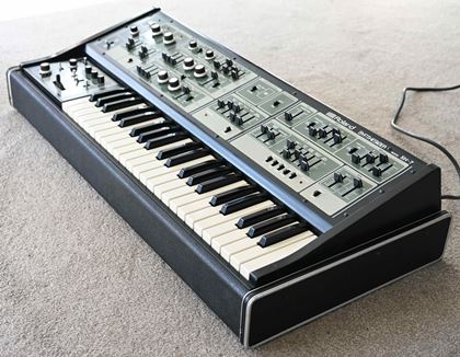 Roland-SH7